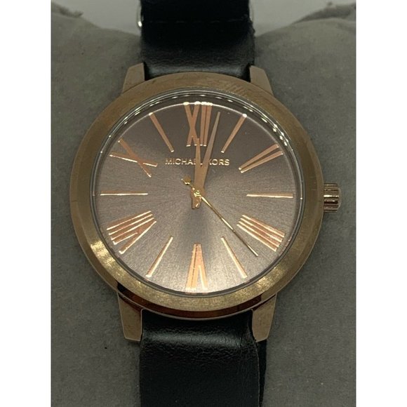 Michael Kors MK2640 Women\'s Leather Analog Dial Qu main image 10